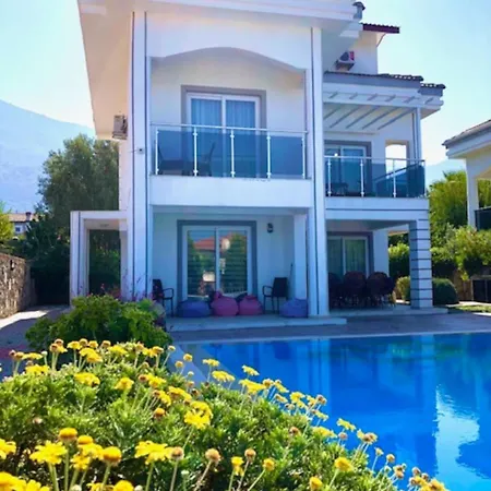 Holiday home Twin One *